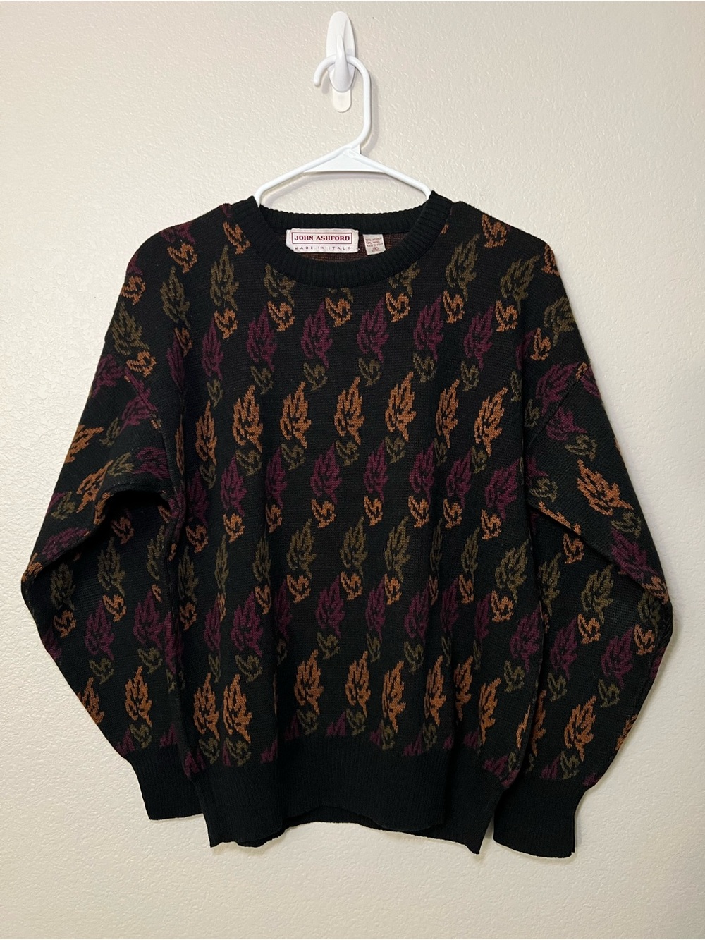 John Ashford Vintage Made in Italy Wool Blend Sweater M Black Leaf Pattern Knit